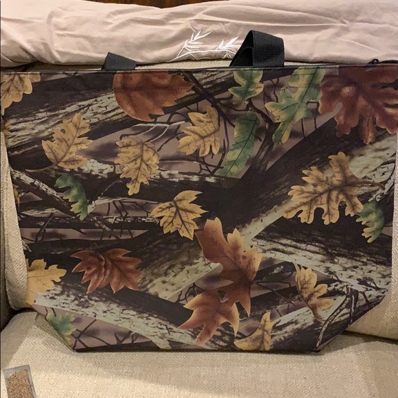 LAST ONE! TEXAS A&M  Camo Vinyl Tote NWT - Picture 2 of 3